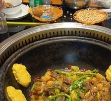 Stewed Pork Ribs in Iron Pot