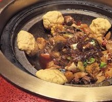 Stewed Goose in Iron Pot