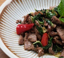 Mint Stir-Fried Beef