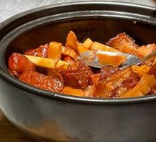 Guan-style Dongpo Pork