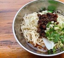 清汤杂酱面
