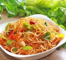 Stir-Fried Rice Noodles