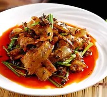 Sichuan-style Pork with Green Pepper and Salted Vegetable