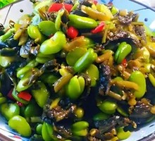 Sour Cabbage and Broad Beans