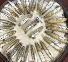 Salt-Baked Clams