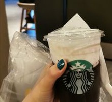 Rose-flavored Grape Tea Cloud Oolong Drink