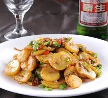 Spicy Green Pepper and Small Potatoes