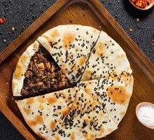 Mei Cai Beef Flatbread