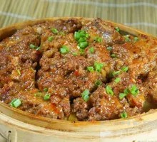 Steamed Pork Ribs with Rice Flour