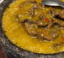 Golden Pepper Tofu with Beef