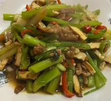 Celery and Tofu Shreds with Pork