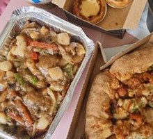 Spicy Crawfish & Tender Chicken Pizza
