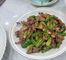 Spicy Stir-Fried Pork with Chili