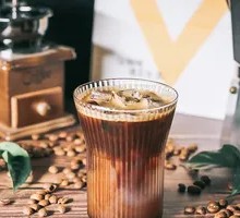 Oil Fruit Iced Coffee