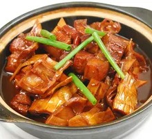 Bamboo Shoots Braised with Pork Belly