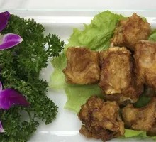 Crispy Garlic Pork Ribs