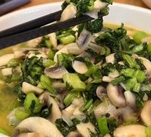 Stir-fried Button Mushrooms with Greens