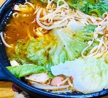 Crossing-the-bridge Rice Noodles