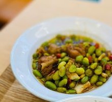 Braised Chicken with Edamame
