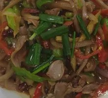 Stir-Fried Chicken Gizzard Rice Bowl