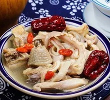 Nourishing Pig's Stomach Chicken Soup