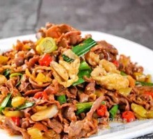 Stir-fried Chicken Offal with Eastern Pickled Vegetables