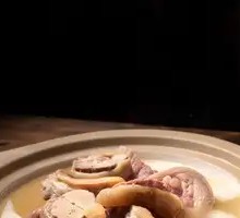 Braised Pork Trotter with Preserved Meat and Radish