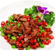 Stir-Fried Beef with Yellow Onion