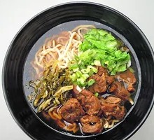 Sour Cabbage Beef Noodles