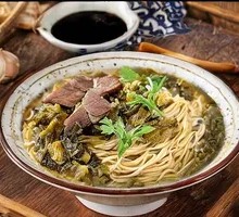 Sour Cabbage Beef Noodles