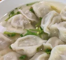 Dried Noodles with Mushroom and Pork Dumplings