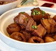 Loquat Braised Pork
