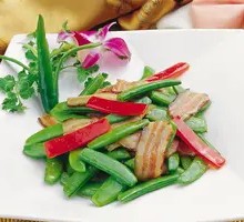 腊肠炒荷兰豆