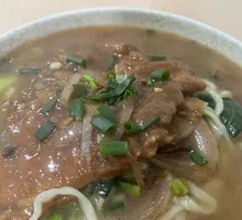Braised Pork Chop Noodles
