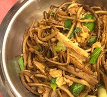 Pork Tripe with Tea Tree Mushroom