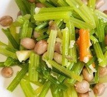 Celery with Peanut