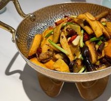 Spicy Wild Mushroom Hot Pot