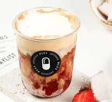 Fresh Coconut Strawberry Iced Latte