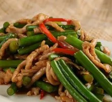 Garlic Shoots and Pork Rice Bowl