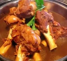 Spicy Lamb Shank Pot