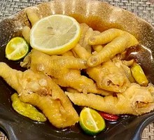Soul-Soothing Lemon Chicken Feet