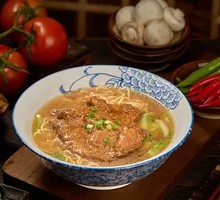 Green Vegetable Pork Cutlet Noodles