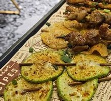 Charcoal-grilled Lamb Skewers