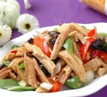 Stir-fried Tofu Skin with Meat