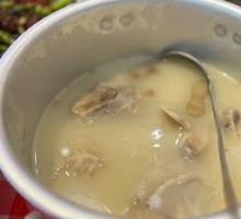 Radish and Red Bean Pig's Trotter Soup