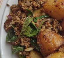 Minced Meat with Small Potatoes