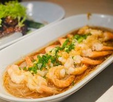 Garlic Shrimp with Rice Noodles