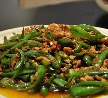 Sliced Pork with Small Chili Peppers