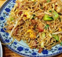 Stewed Intestine with Rice Noodles