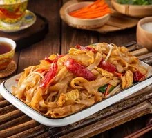 Stir-Fried Rice Noodles with Chinese Sausage